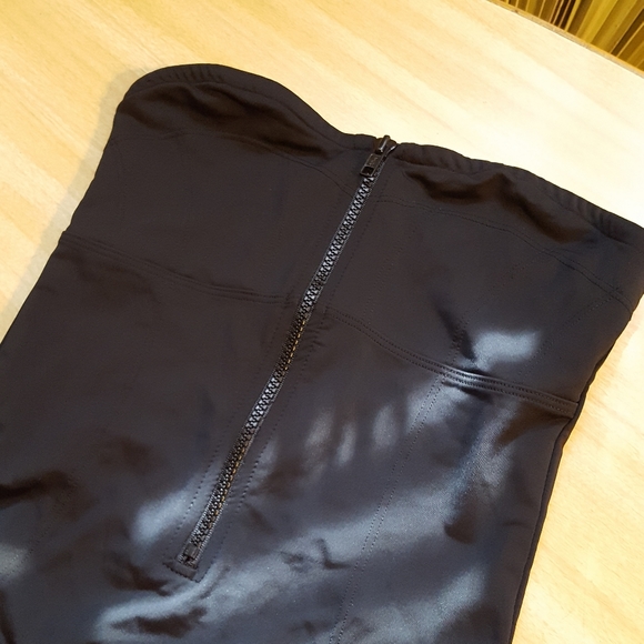 Undrest By The Sea Zip Front One Piece Swimsuit - Picture 4 of 10